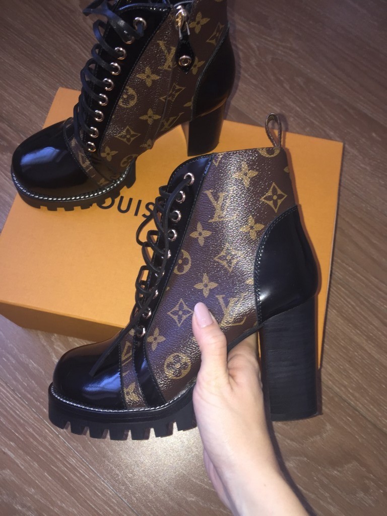star trail ankle boots